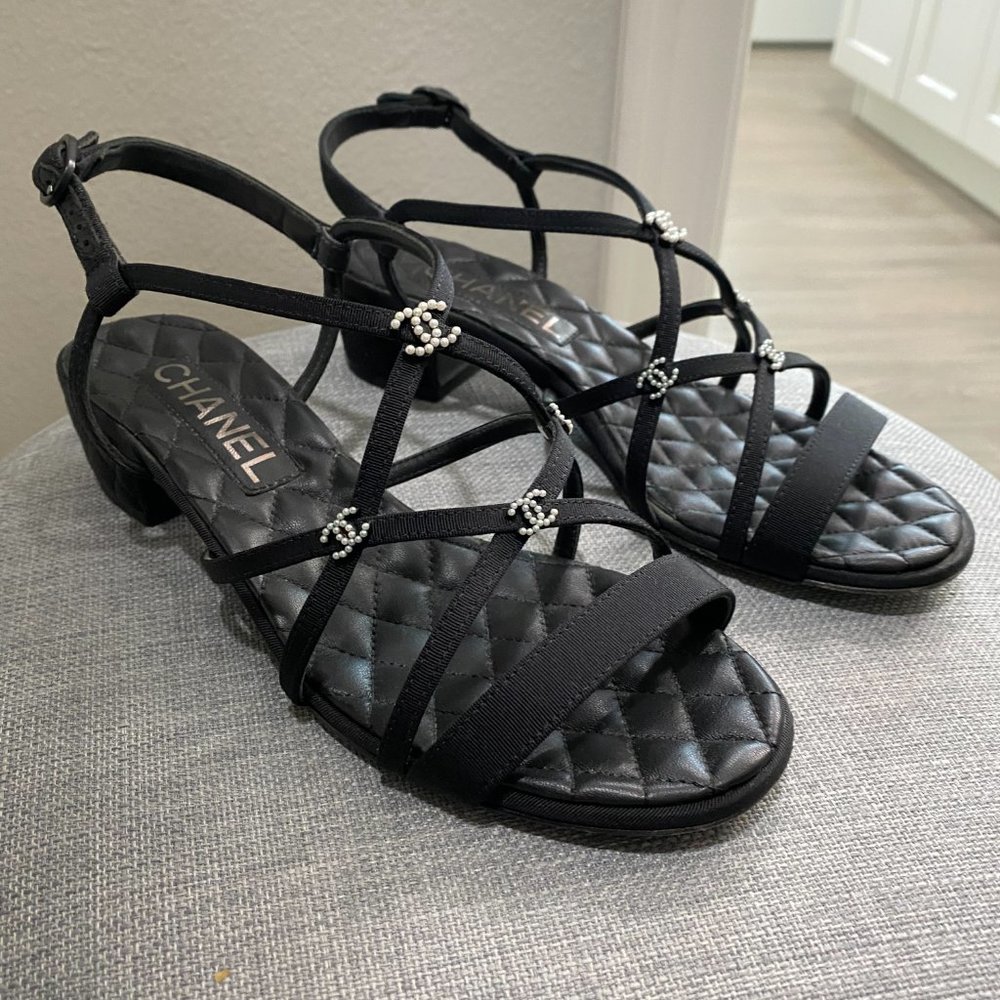 Chanel Strappy Sandals with Pearl CC Logos (Model: G34629)